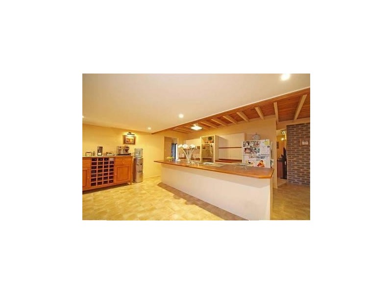 33 Tanager Street, Albany Creek QLD 4035