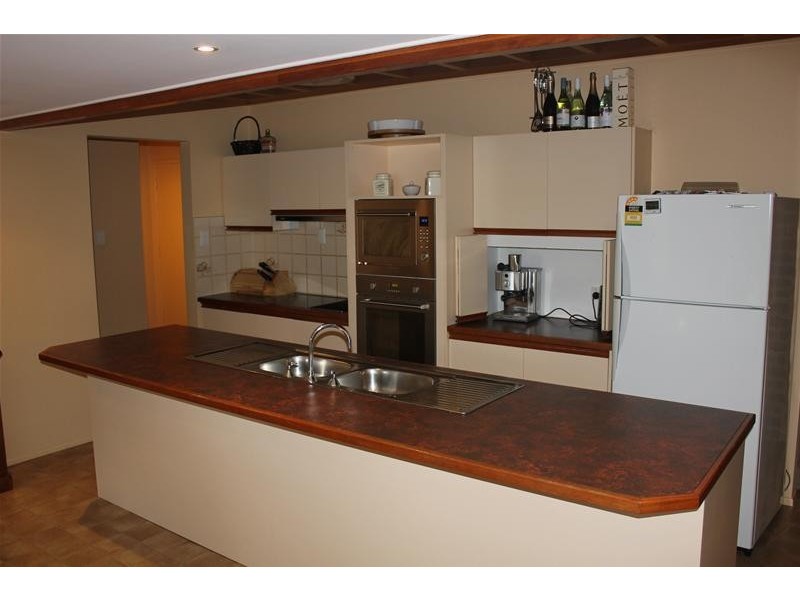 33 Tanager Street, Albany Creek QLD 4035