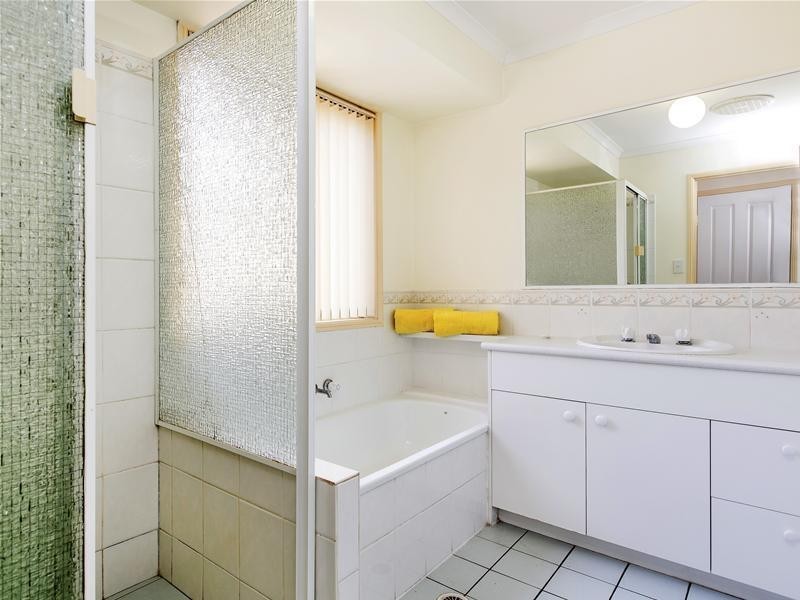 59 Saraband Drive, Eatons Hill QLD 4037