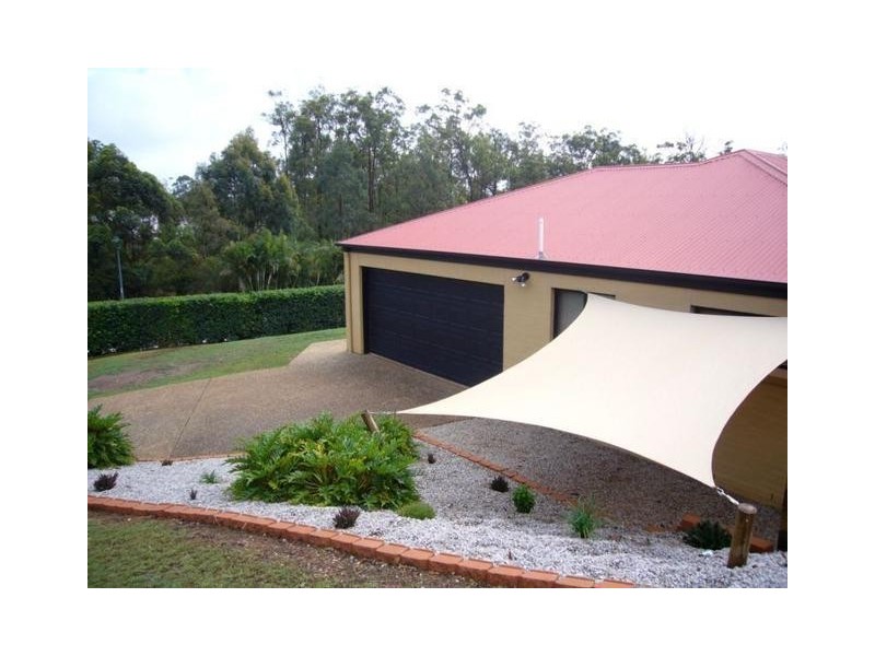 1 Excelcia Court, Eatons Hill QLD 4037