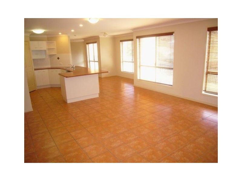 1 Excelcia Court, Eatons Hill QLD 4037