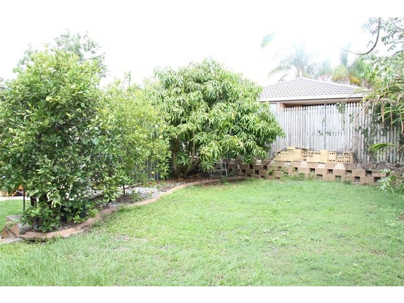 2 Simpson Court, Albany Creek QLD 4035