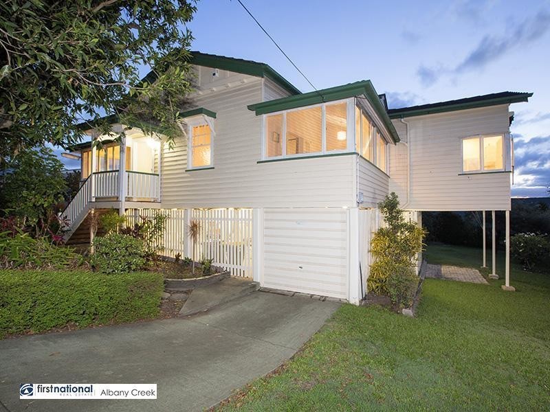 16 Centre Street, Aspley QLD 4034