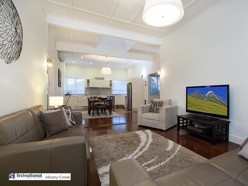 16 Centre Street, Aspley QLD 4034