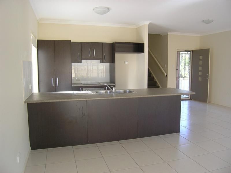 1 Melia Court, Eatons Hill QLD 4037