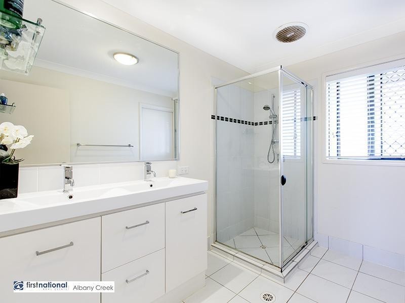 1 Crowe Close, Mcdowall QLD 4053