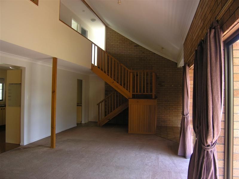 5 Jocasta Street, Eatons Hill QLD 4037