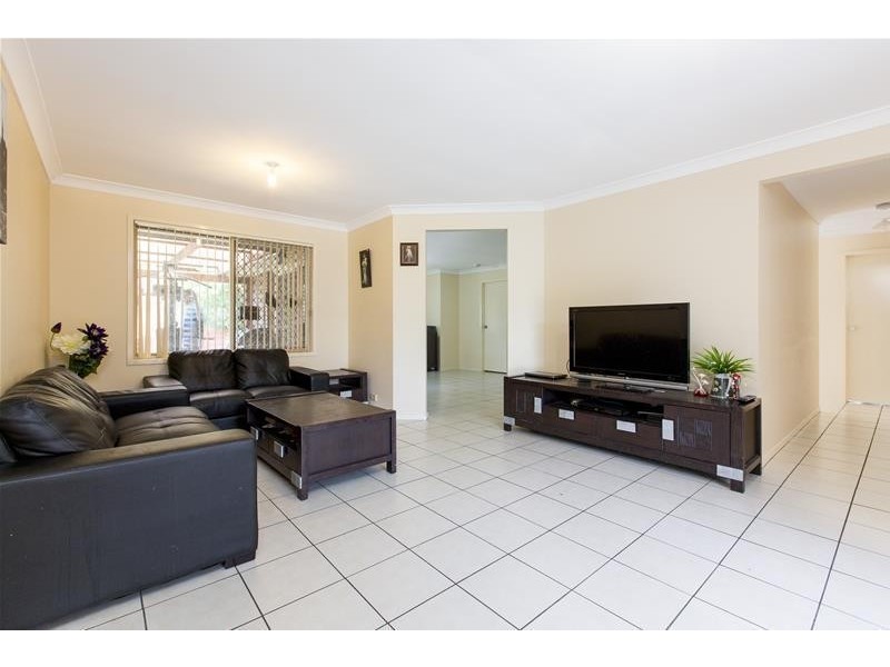 61 Saraband Drive, Eatons Hill QLD 4037