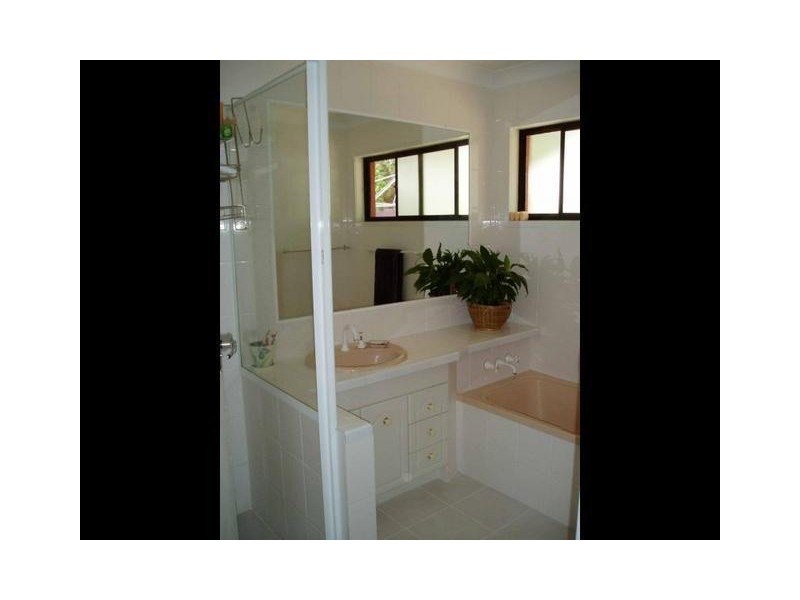 7 Windemere Court, Albany Creek QLD 4035