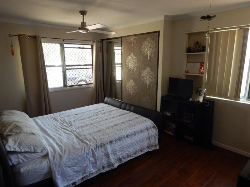 743 South Pine Road, Albany Creek QLD 4035