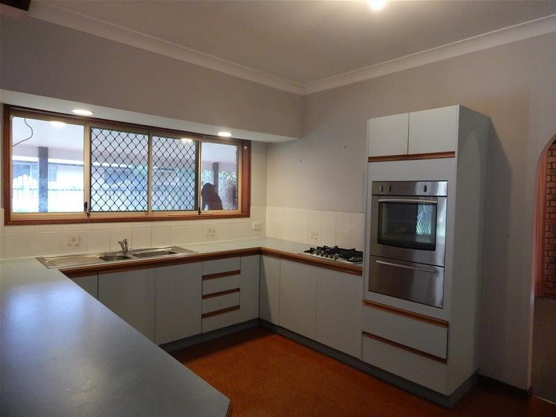 1 Preston Close, Albany Creek QLD 4035