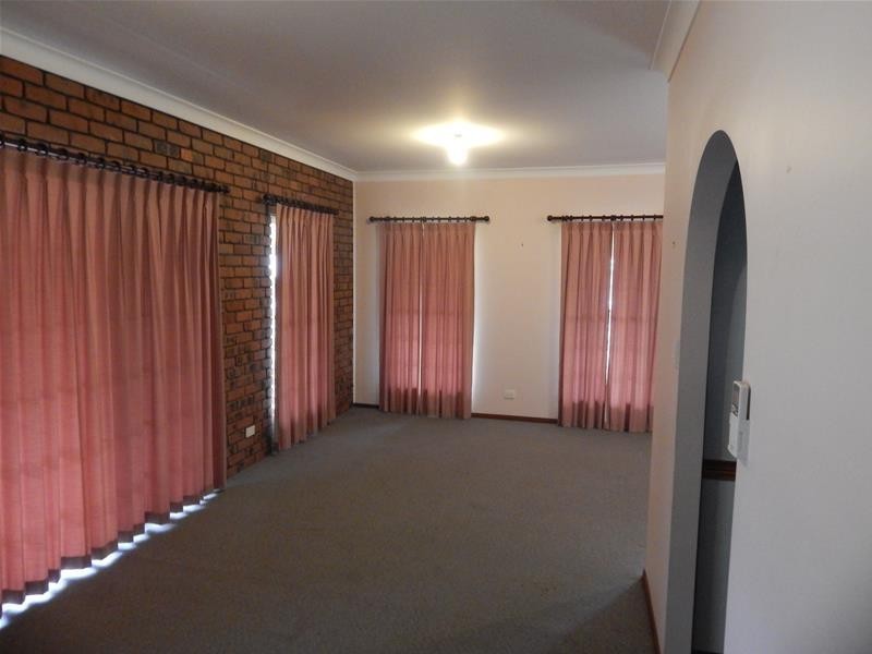 1 Preston Close, Albany Creek QLD 4035