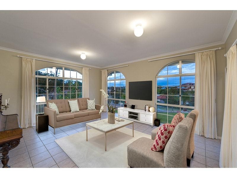 1 Lambertia Court, Albany Creek QLD 4035