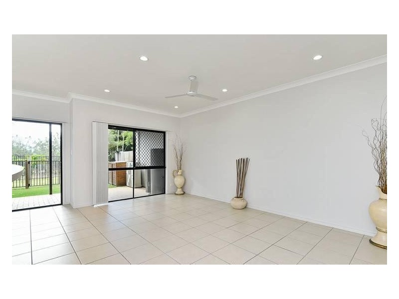 15/8 James Cash Court, Albany Creek QLD 4035