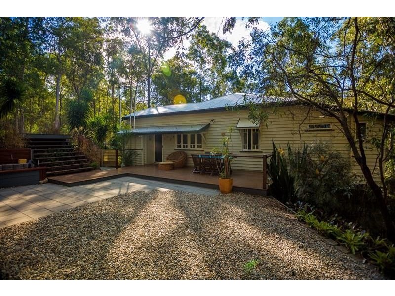 252 Eatons Crossing Road, Warner QLD 4500