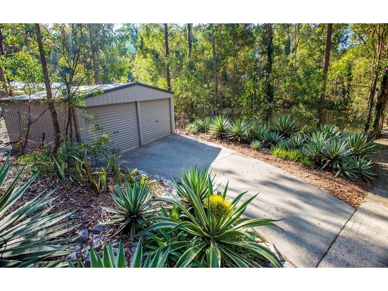 252 Eatons Crossing Road, Warner QLD 4500