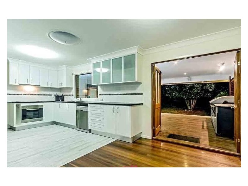 668 Robinson Road, Aspley QLD 4034