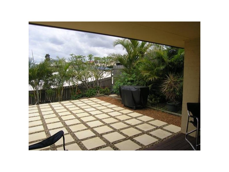 3 Rothschild Street, Eatons Hill QLD 4037