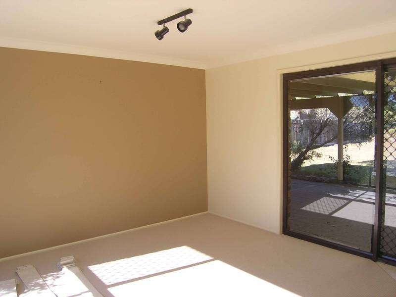 8 Frederick Street, Albany Creek QLD 4035