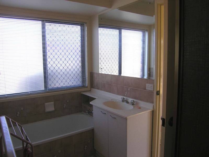 8 Frederick Street, Albany Creek QLD 4035