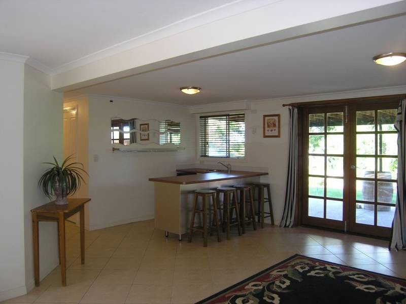 9 Olympus Court, Eatons Hill QLD 4037