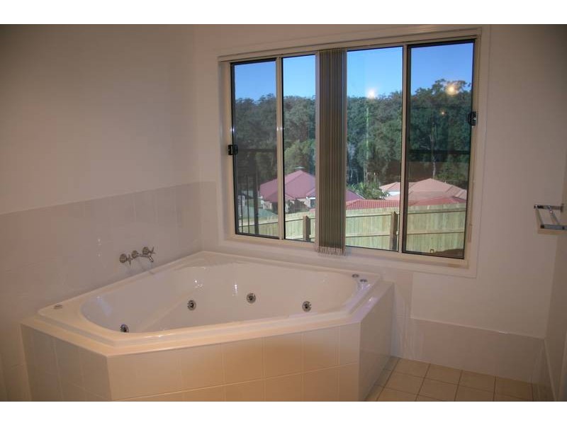 21 Bauple Street, Albany Creek QLD 4035