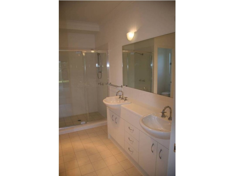 21 Bauple Street, Albany Creek QLD 4035