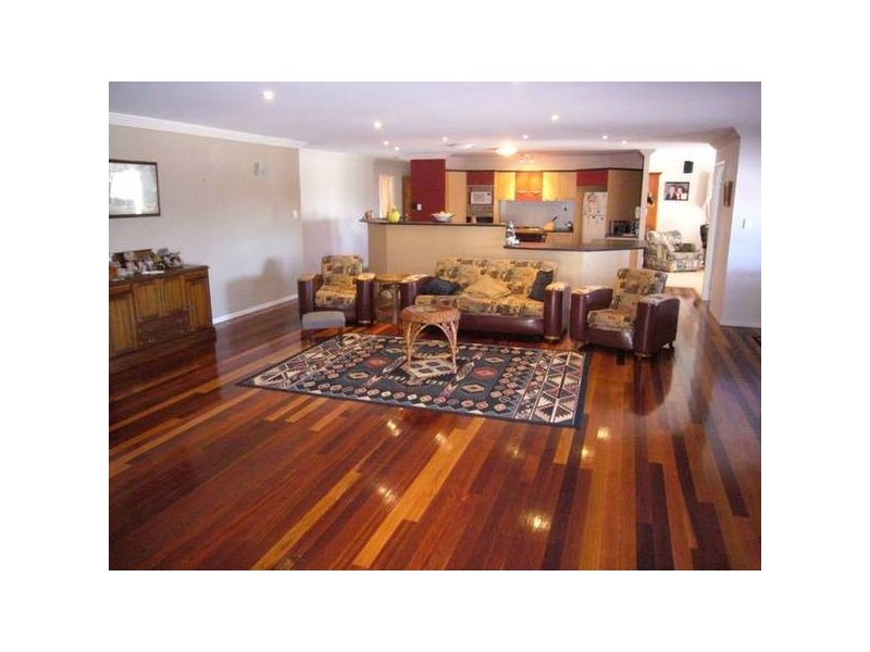 Eatons Hill QLD 4037