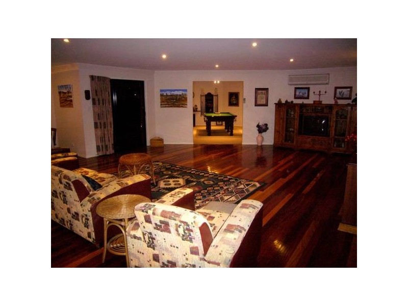 Eatons Hill QLD 4037