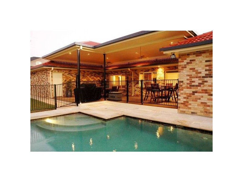 Eatons Hill QLD 4037