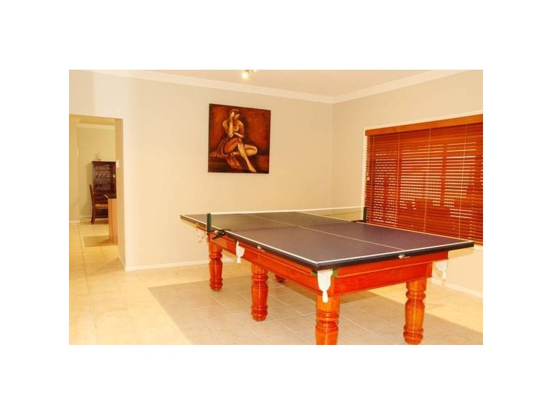 Eatons Hill QLD 4037