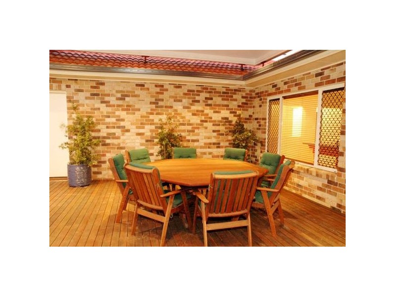 Eatons Hill QLD 4037