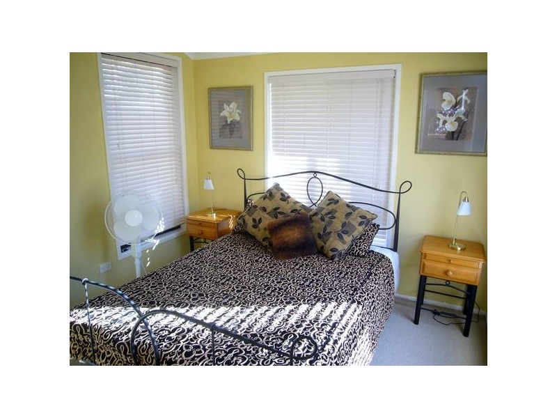 Eatons Hill QLD 4037