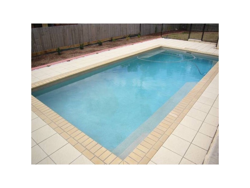 Eatons Hill QLD 4037