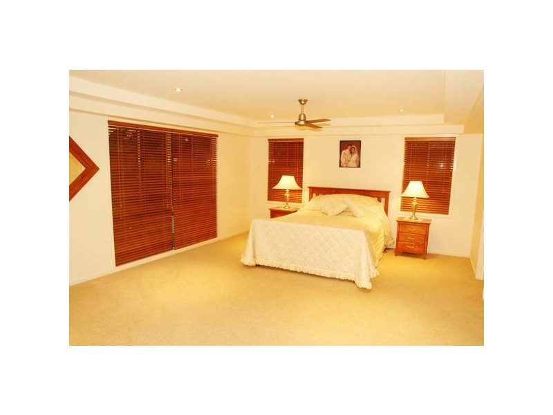 Eatons Hill QLD 4037