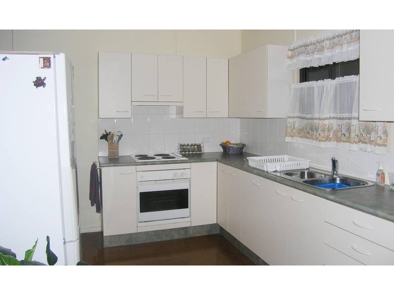 24 Pullford Street, Chermside West QLD 4032