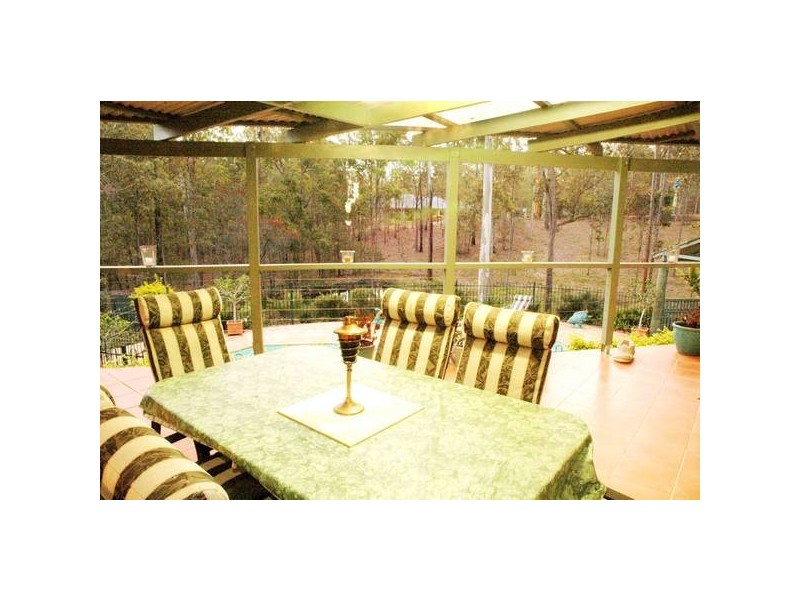 Eatons Hill QLD 4037