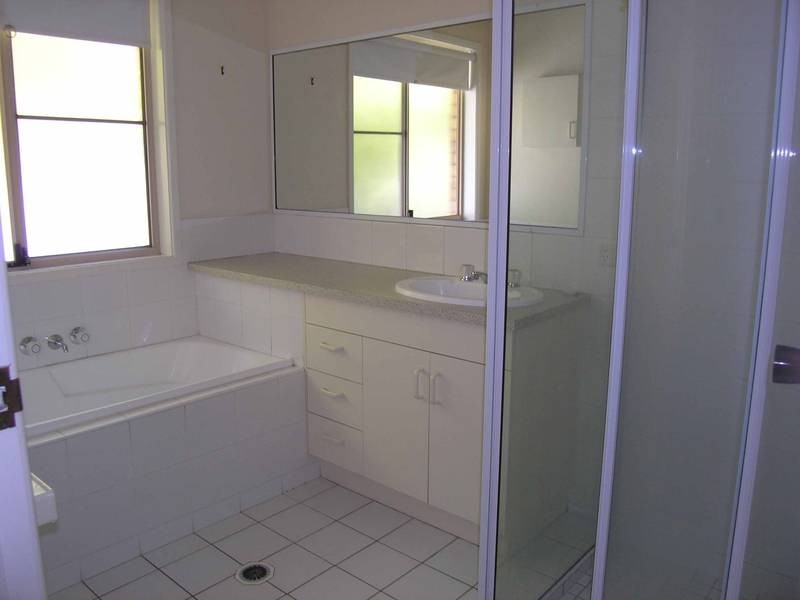 48 Saraband Drive, Eatons Hill QLD 4037