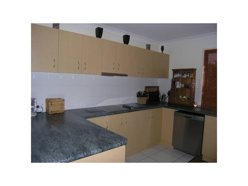 6 Diorama Court, Eatons Hill QLD 4037