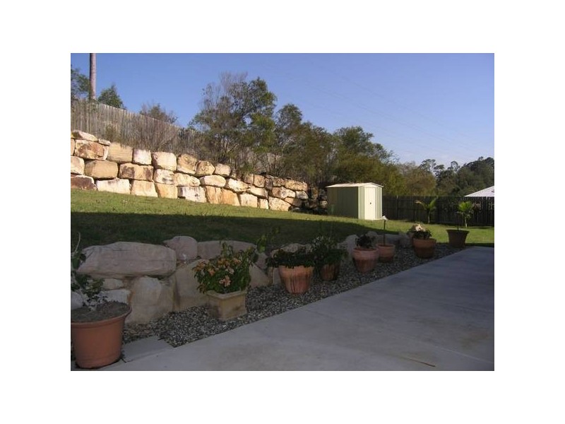 6 Diorama Court, Eatons Hill QLD 4037