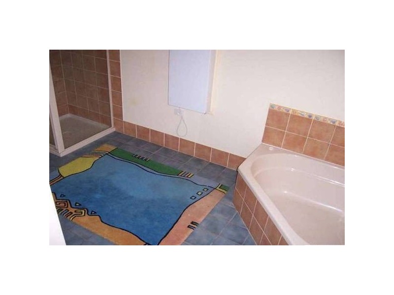 Eatons Hill QLD 4037