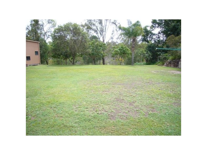 Eatons Hill QLD 4037