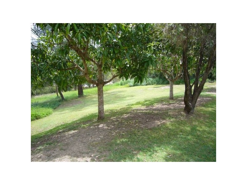 Eatons Hill QLD 4037