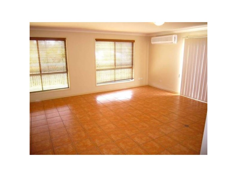 1 Excelcia Drive, Eatons Hill QLD 4037
