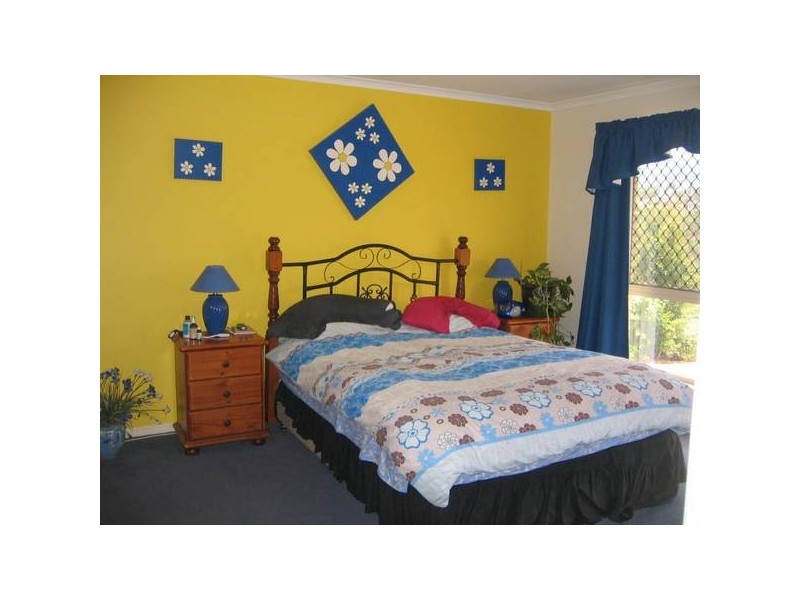 Eatons Hill QLD 4037