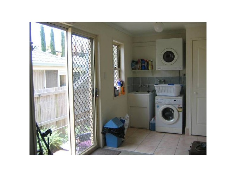 Eatons Hill QLD 4037