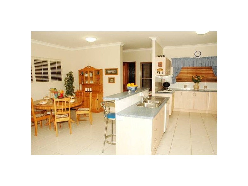 Eatons Hill QLD 4037