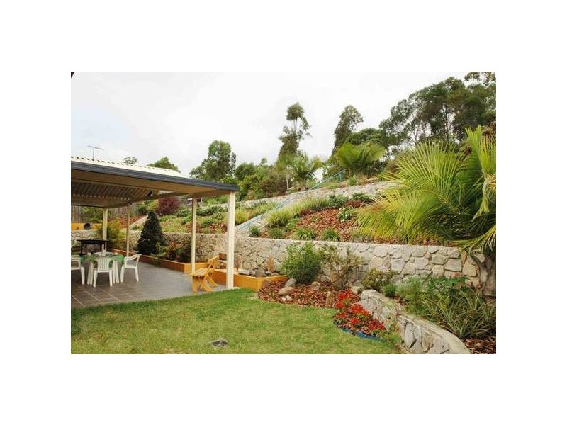 Eatons Hill QLD 4037