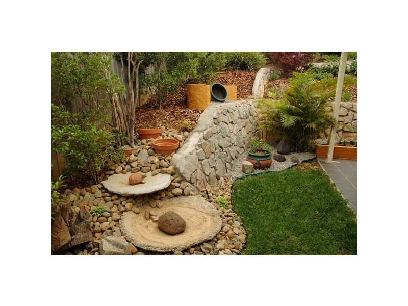 Eatons Hill QLD 4037