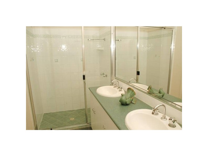 Eatons Hill QLD 4037